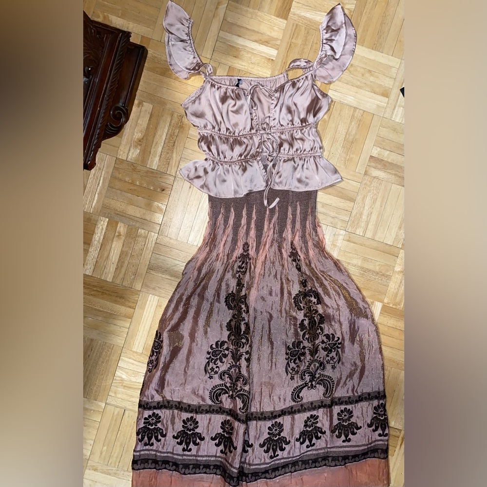 Mauve Satin top & satin sparkly skirt SET 🤍